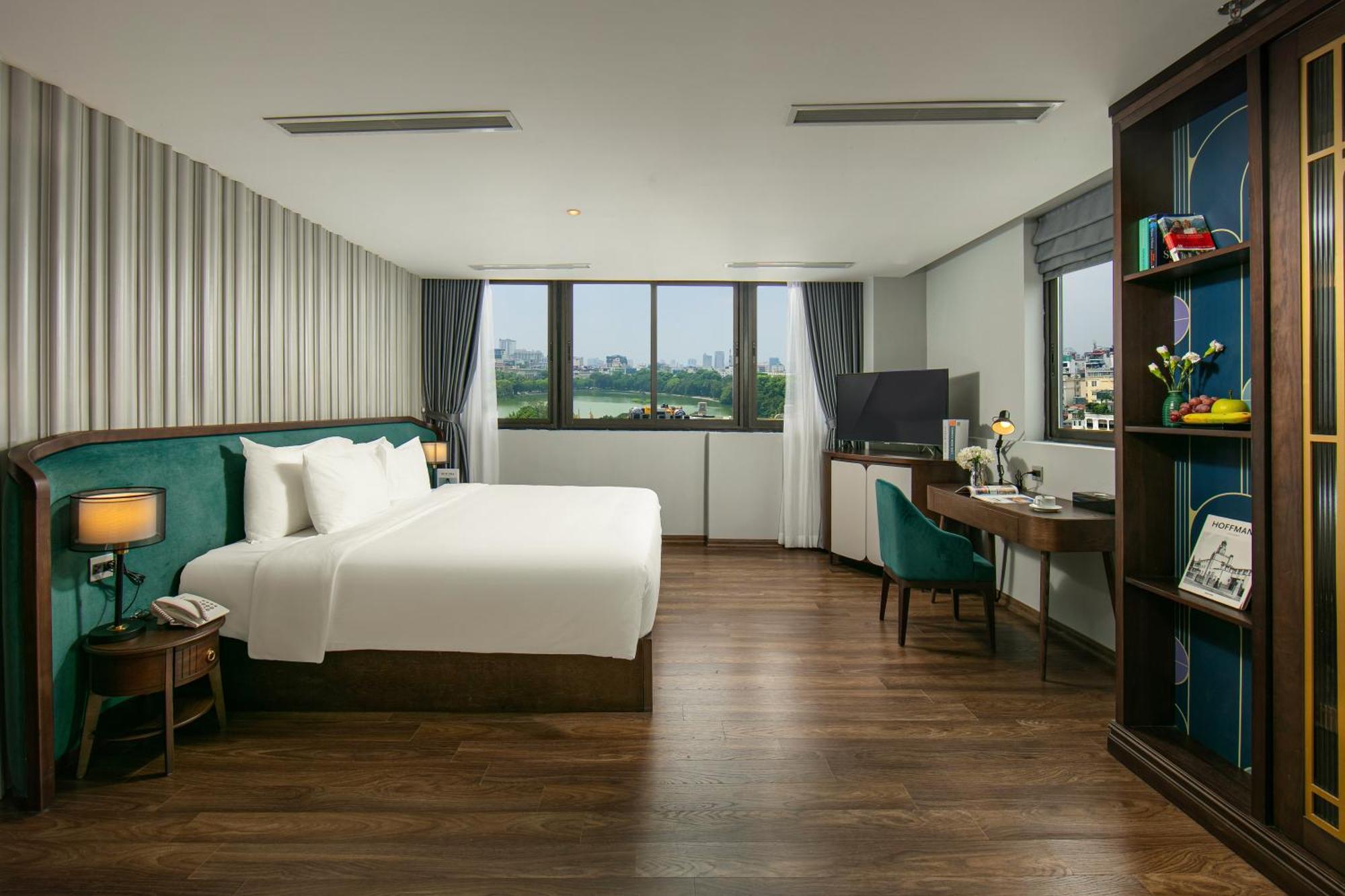 May De Ville Lakeside Hotel Hanoi Zewnętrze zdjęcie Deluxe Suite